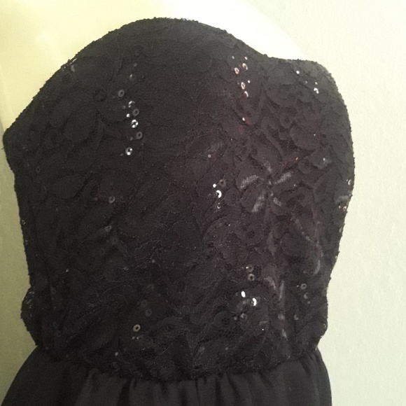 Sexy Black Dress - Picture 2 of 5